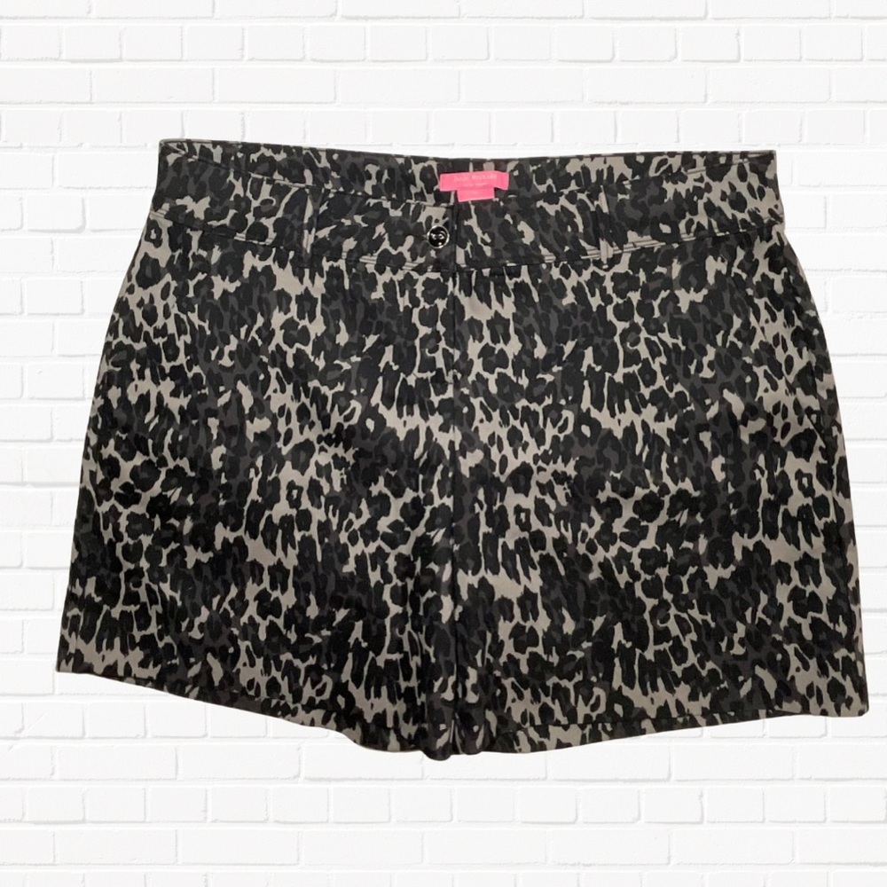 Isaac Mizrahi size 12 womens tailored animal print chino shorts